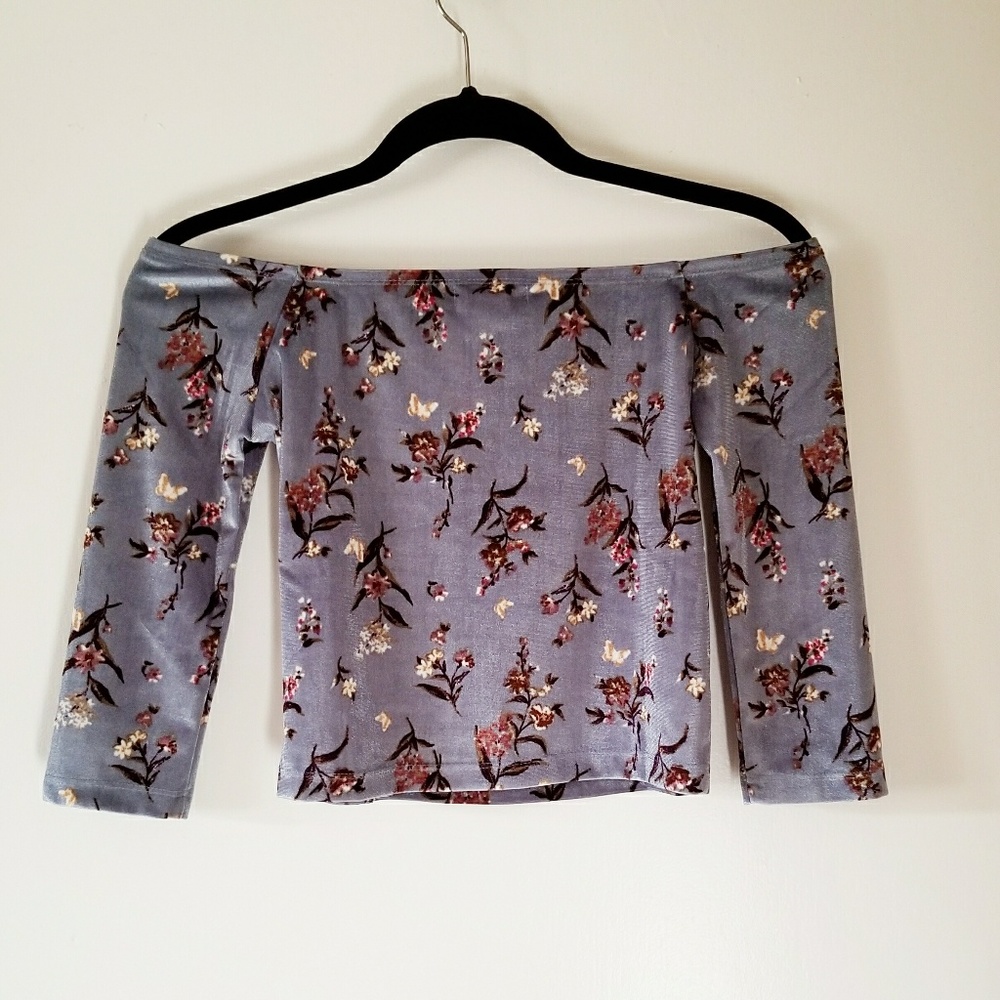 NEW Ivy & Main Floral Printed Crop top Size Xs
